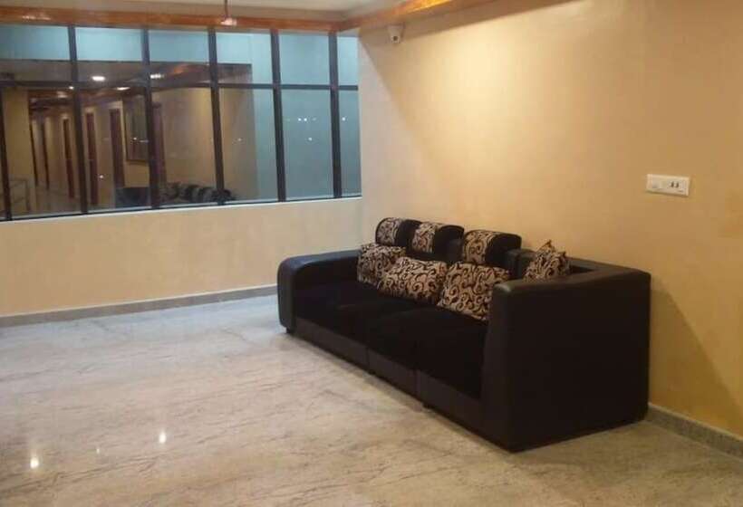 Hotelli Shamsu S Inn