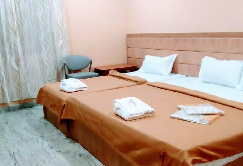 Hotelli Shamsu S Inn