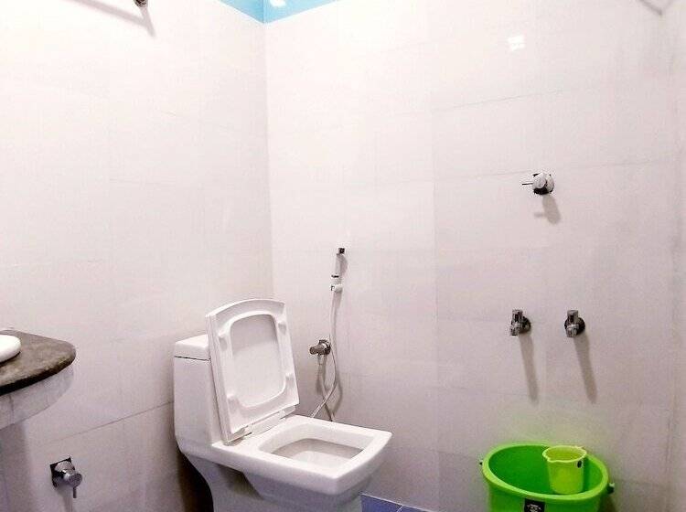 Hotelli Shamsu S Inn