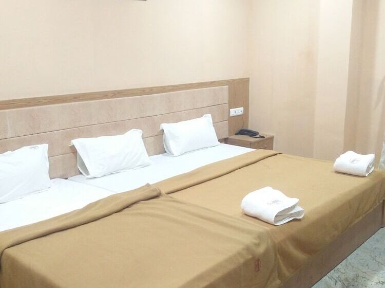 Hotelli Shamsu S Inn