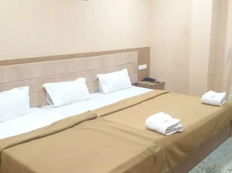 ホテル Shamsu S Inn