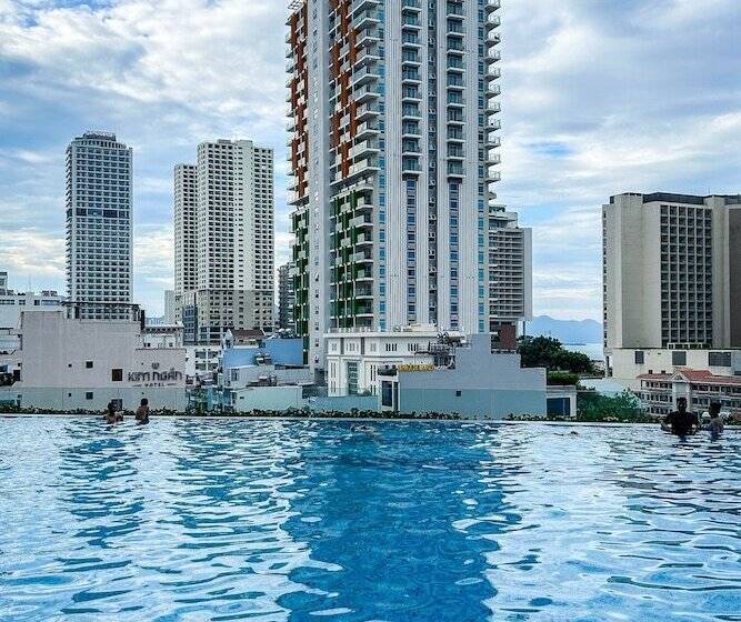 Linknest Seaview Apartment