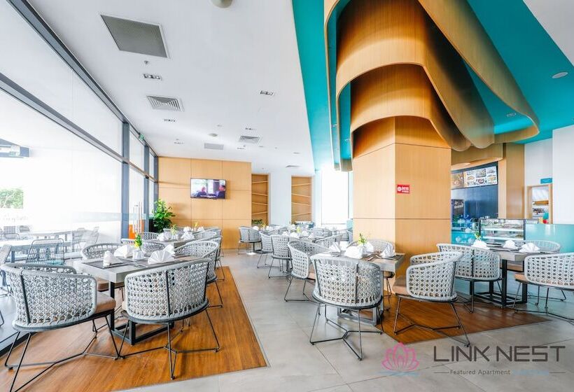 Linknest Seaview Apartment