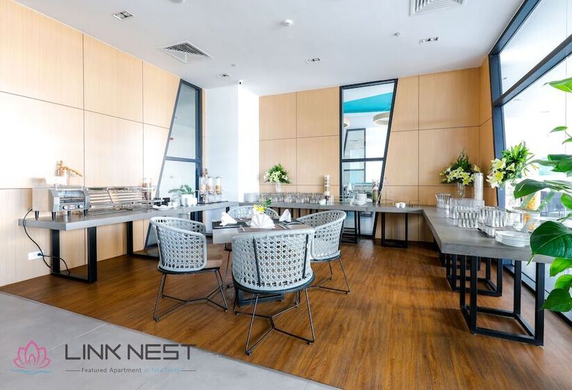 Linknest Seaview Apartment