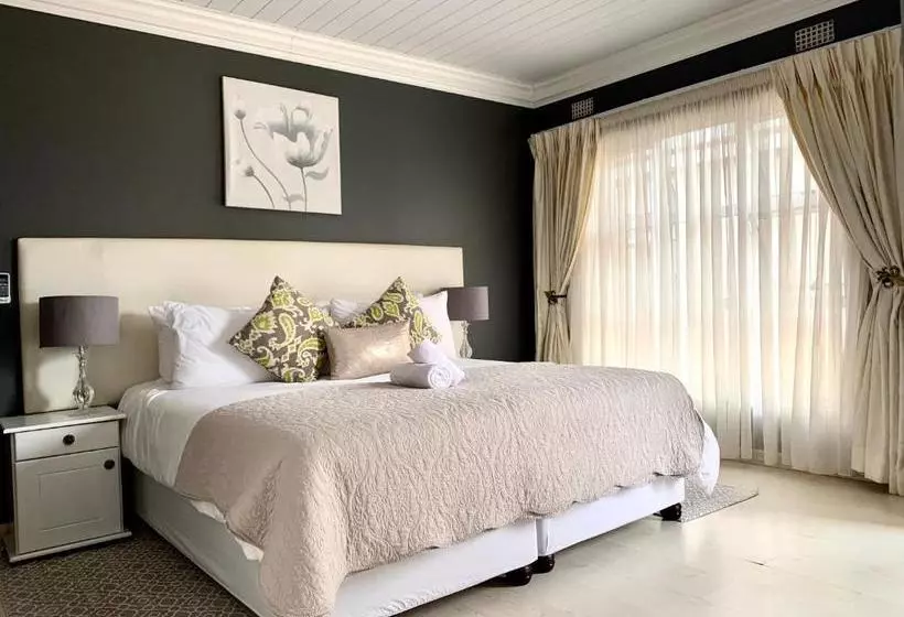 پانسیون Resthaven Guest House