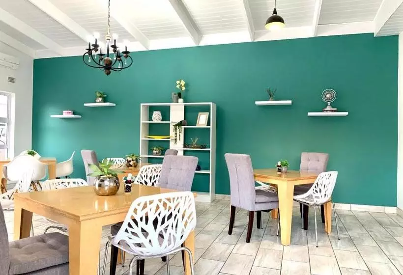 پانسیون Resthaven Guest House