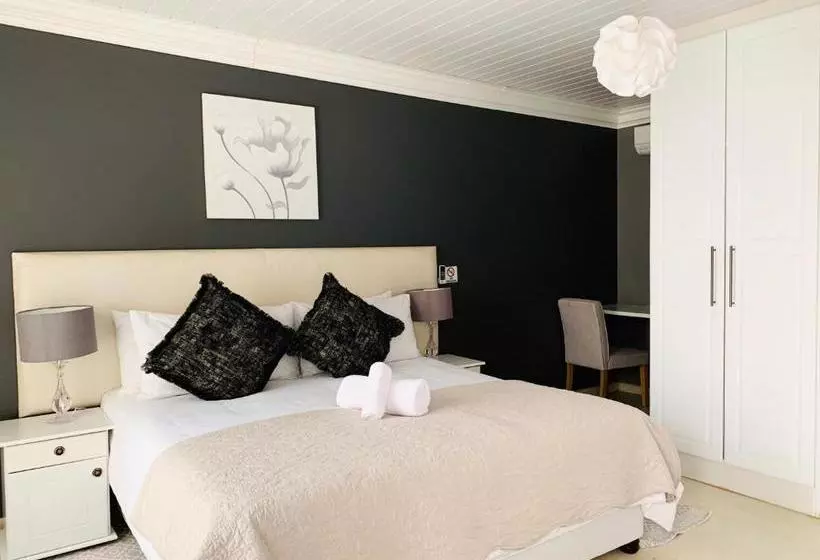 پانسیون Resthaven Guest House