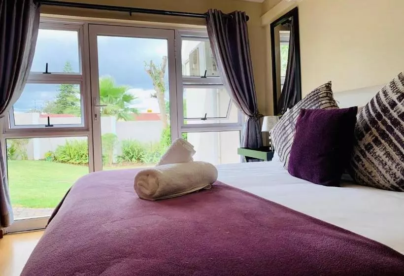 پانسیون Resthaven Guest House