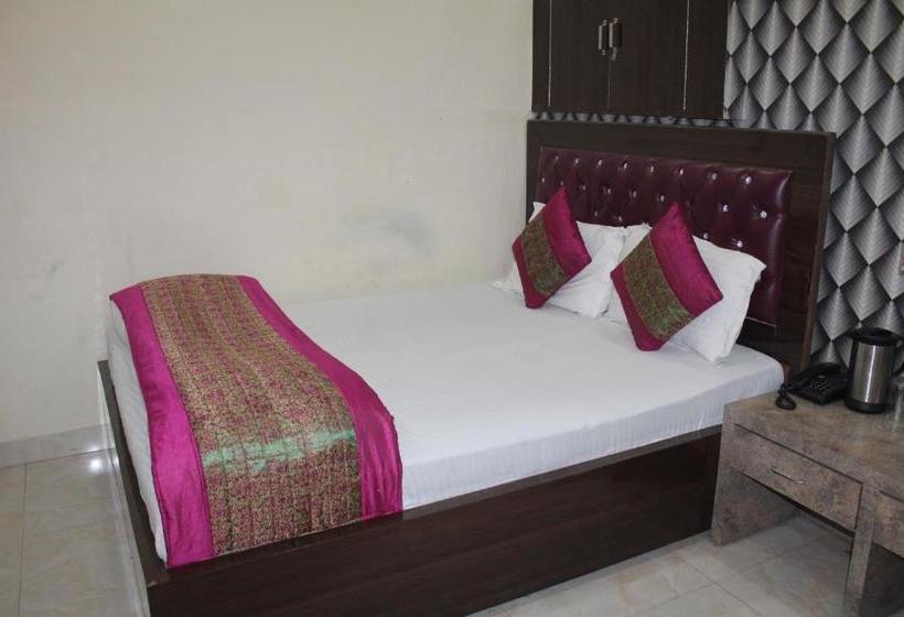 בית מלון כפרי Marwari