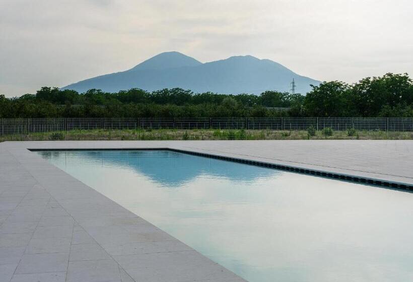 Отель Secret Garden Resort & Spa