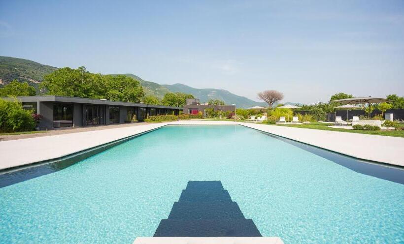 Отель Secret Garden Resort & Spa