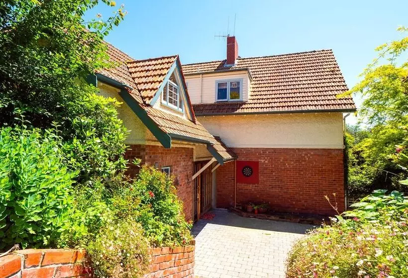 Aamiaismajoitus (B&B) The Ocean Breeze Suites