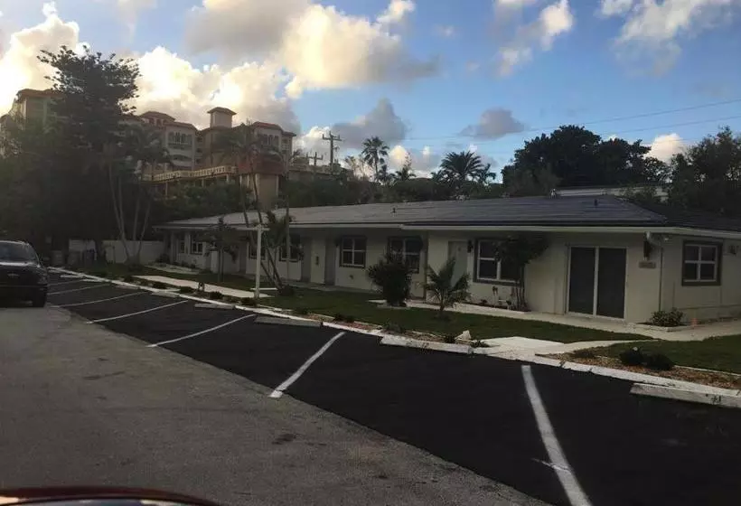 Costa Este Pompano Beach