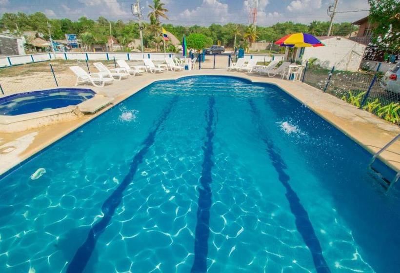 ホテル Brisas Del Mar