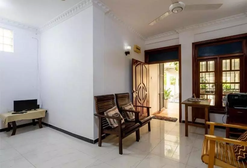 Hostel Yoho Mount Peace