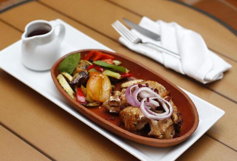 فندق Anaklia Resort by Pratap's Signature