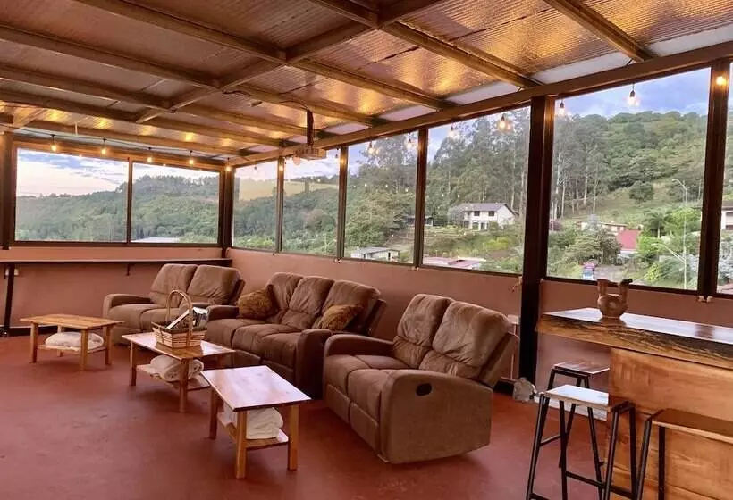 ホテル Buena Vista Boquete