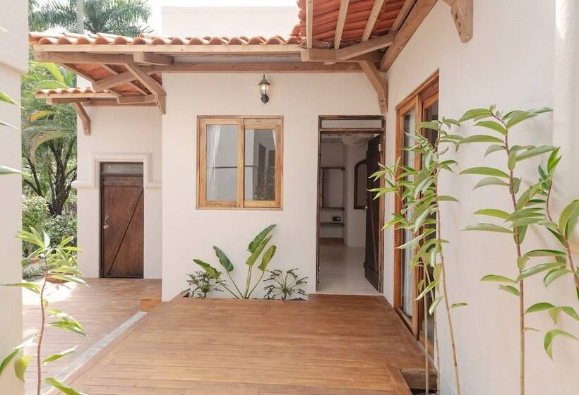 ホテル Paradise Beach Lodge