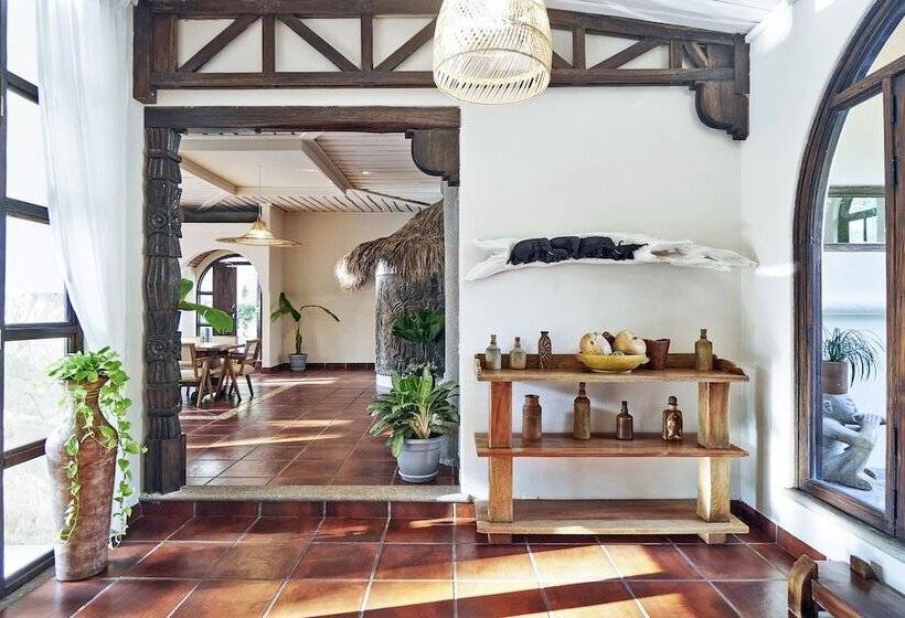 ホテル Paradise Beach Lodge