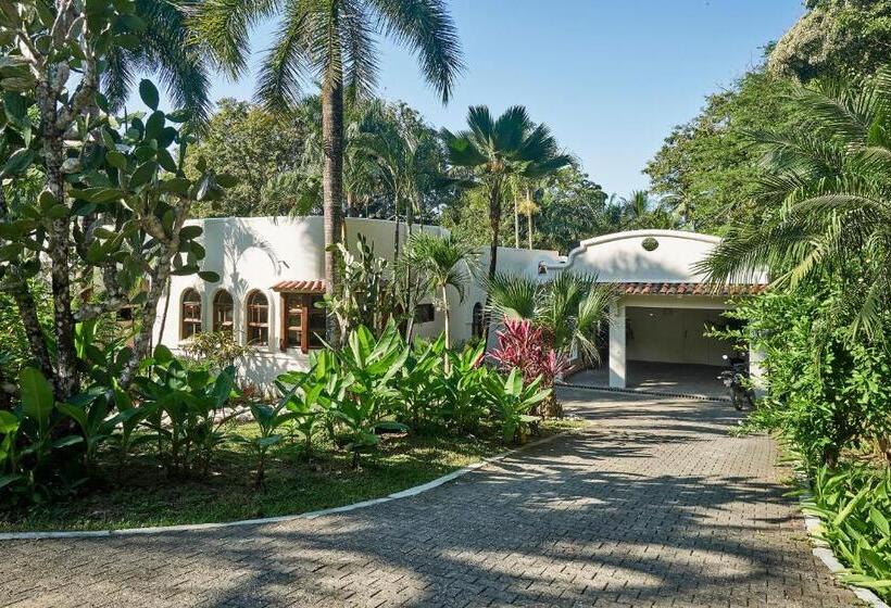 ホテル Paradise Beach Lodge