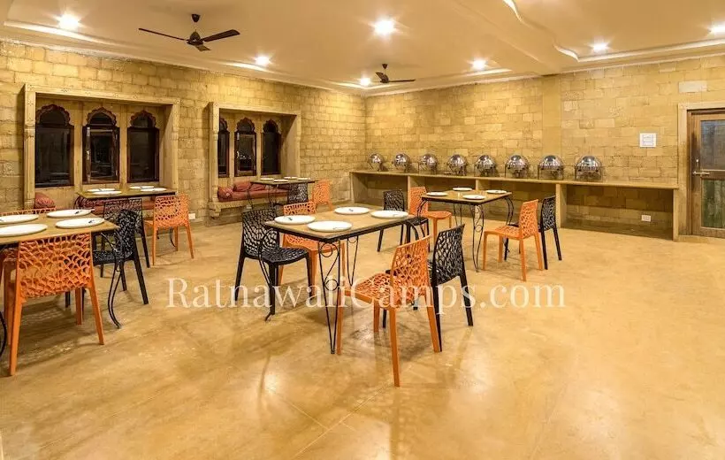 ホテル Ratnawali Camps