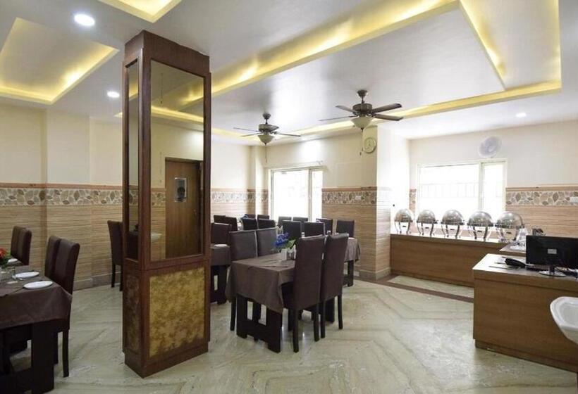 호텔 The Vaishno Devi Hills