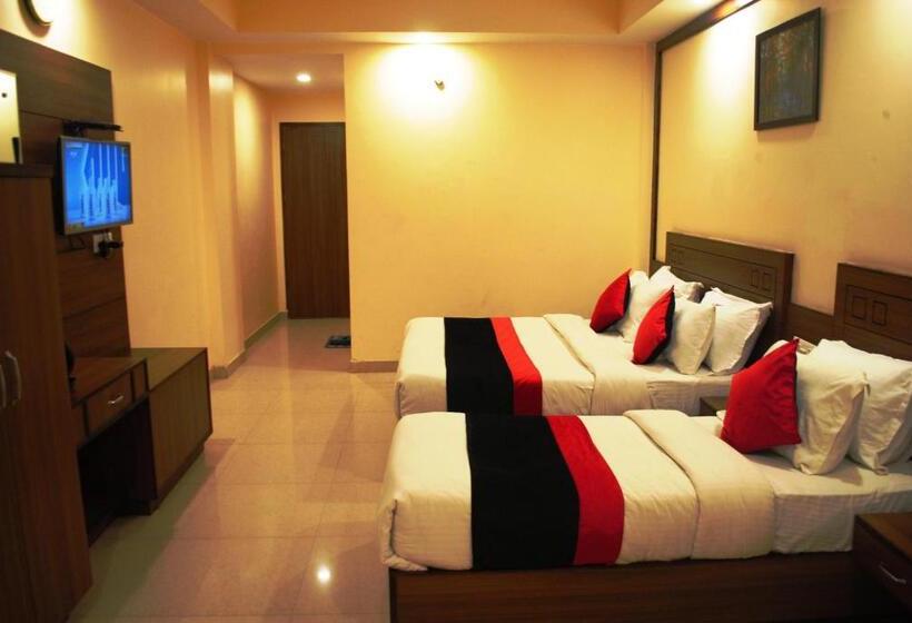 호텔 The Vaishno Devi Hills