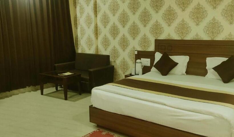 호텔 The Vaishno Devi Hills