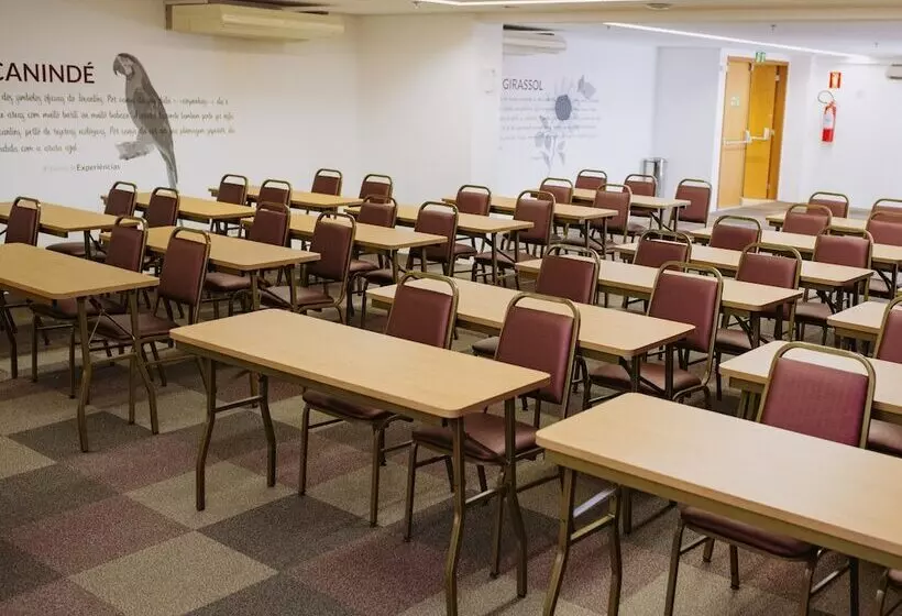 Vivence Suítes Hotel Palmas