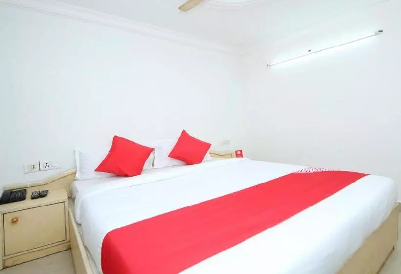ホテル Cozy Residency