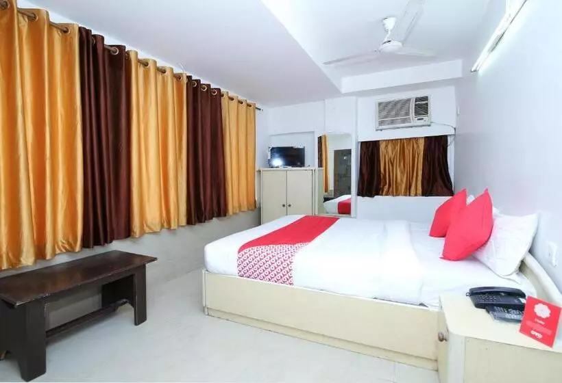ホテル Cozy Residency