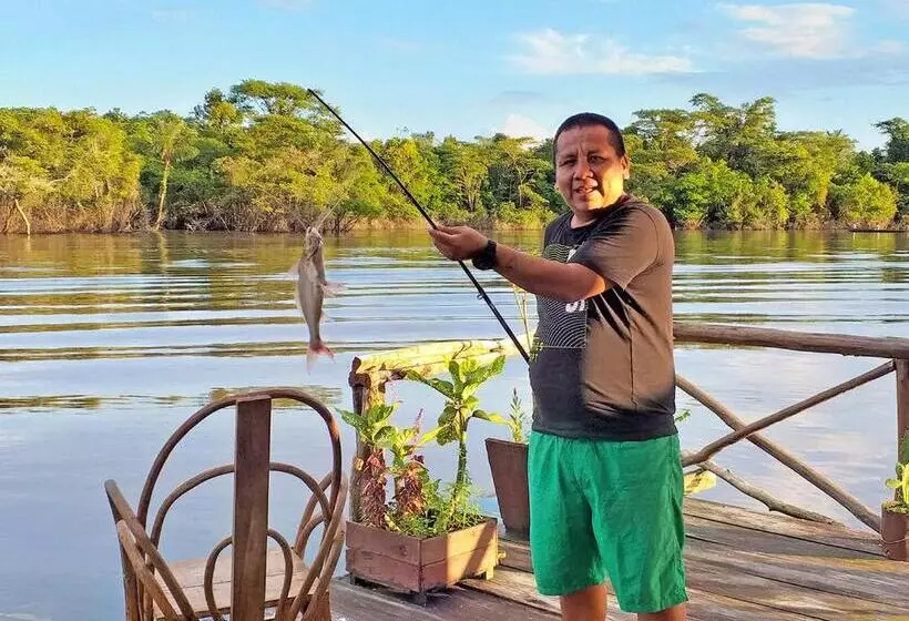 Hotelli Amazon Oasis Floating Lodge