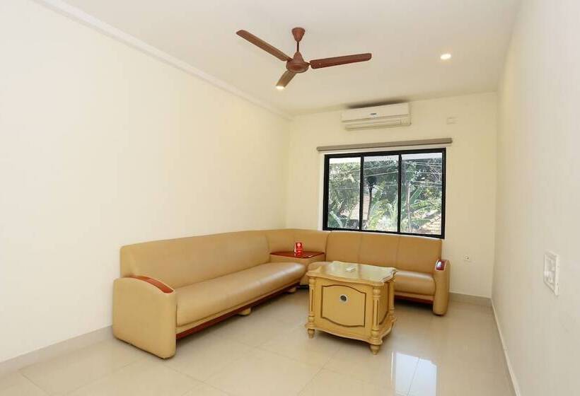 בית מלון כפרי Collection O Dona Castle