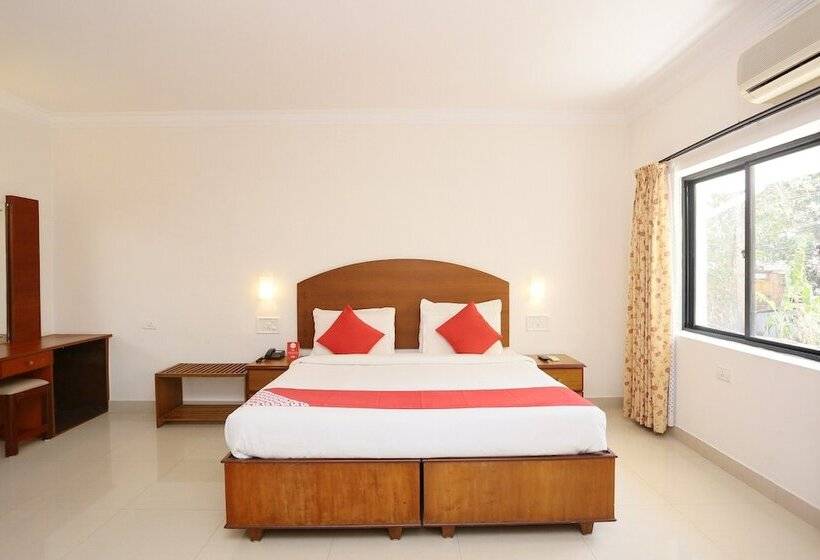 בית מלון כפרי Collection O Dona Castle