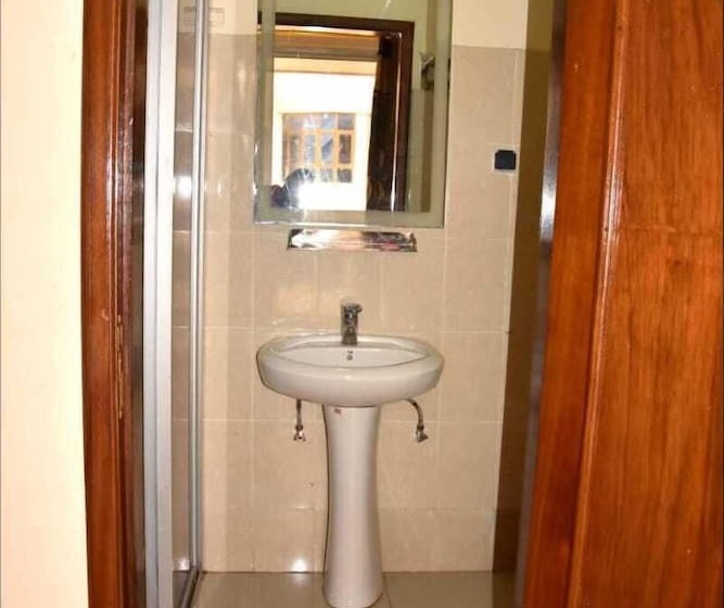 هتل Hôtel Kin Comfort