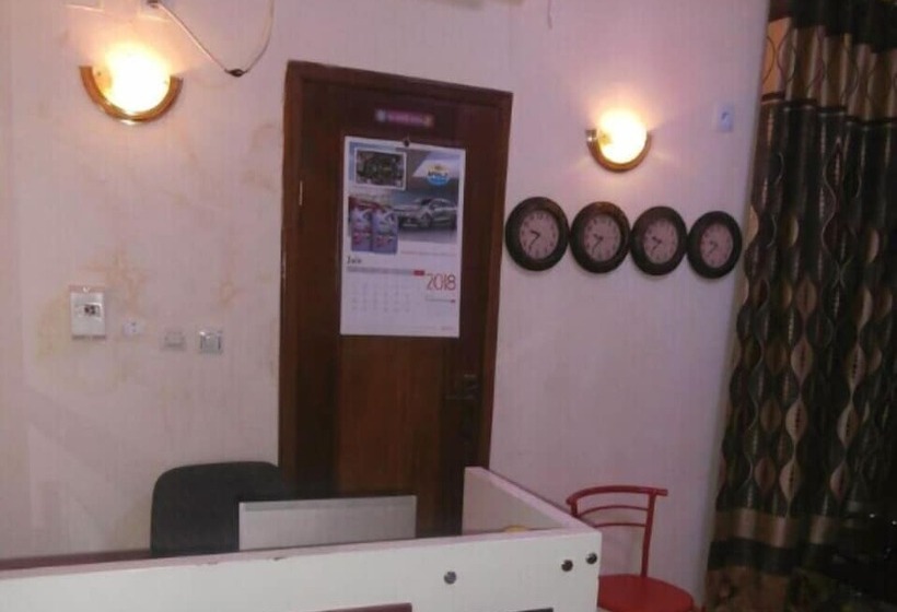 هتل Hôtel Kin Comfort