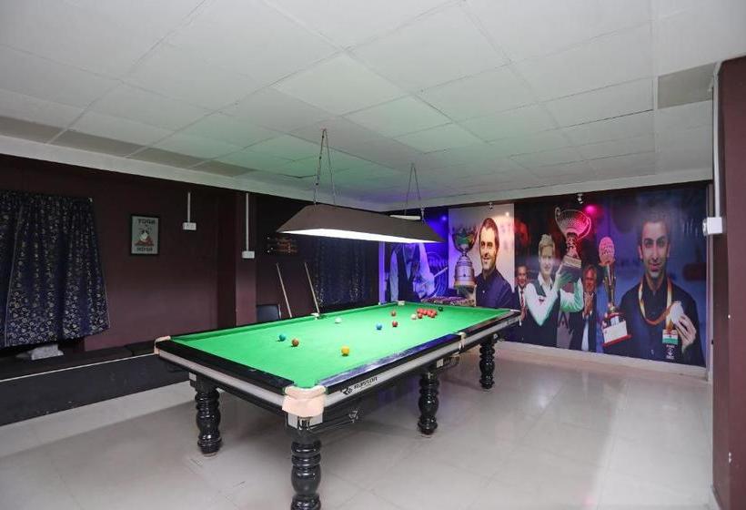 Oyo 22434 Hotel Royal Arya