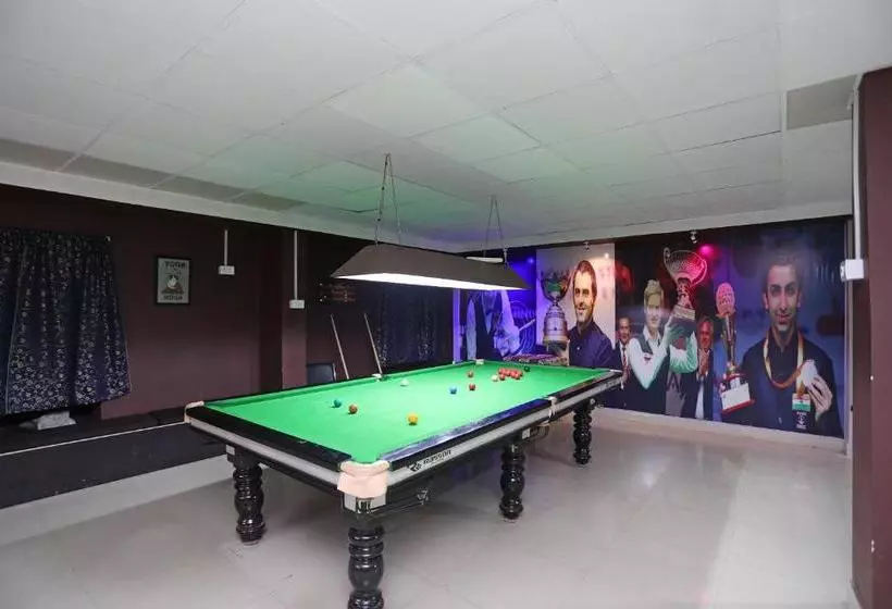 Oyo 22434 Hotel Royal Arya