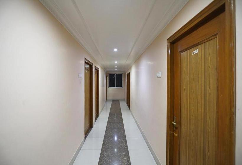 Oyo 22434 Hotel Royal Arya