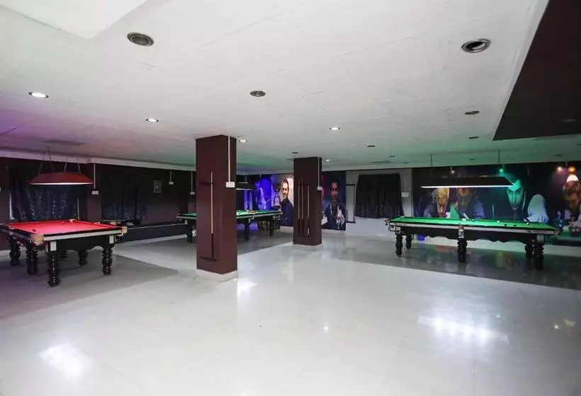 Oyo 22434 Hotel Royal Arya