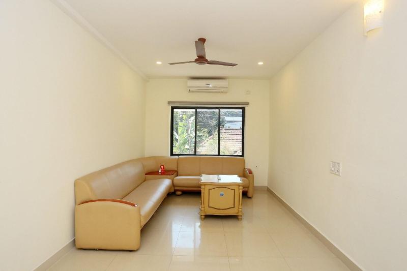 בית מלון כפרי Collection O Dona Castle