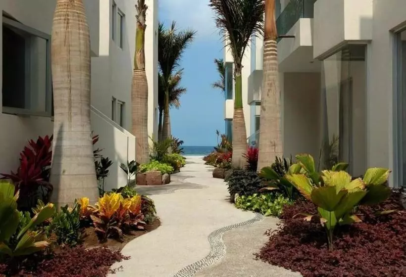 Hotelli Clara Vista Villas