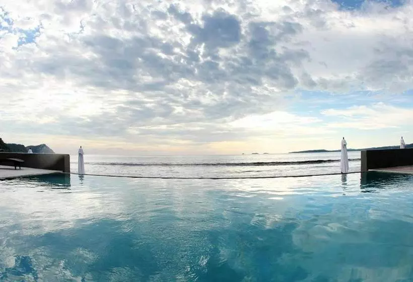 Hotelli Clara Vista Villas