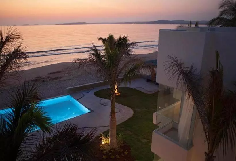 Hotelli Clara Vista Villas