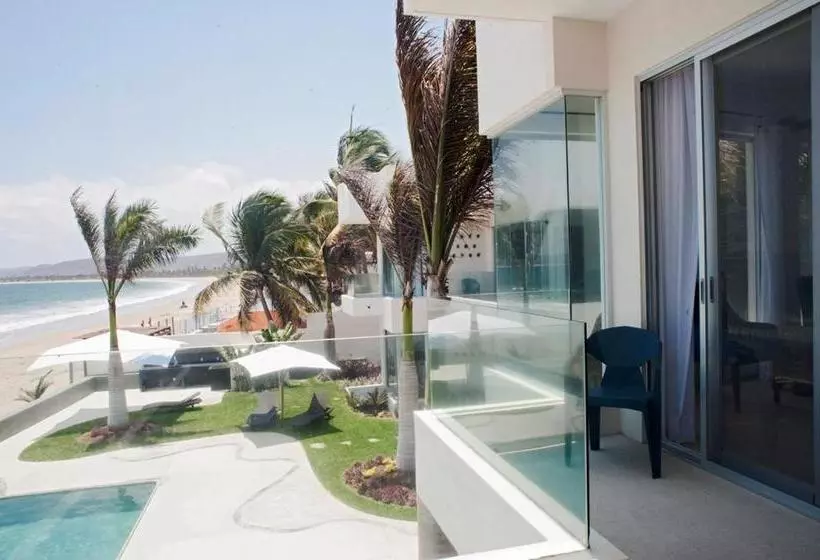 Hotelli Clara Vista Villas