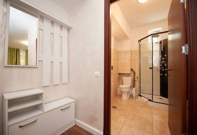 بنسيون Sia Residence