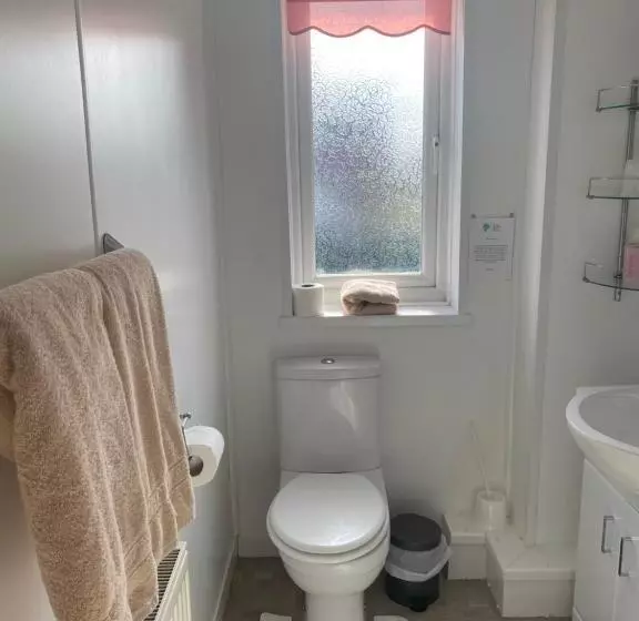 Majatalo White Heather Guest House