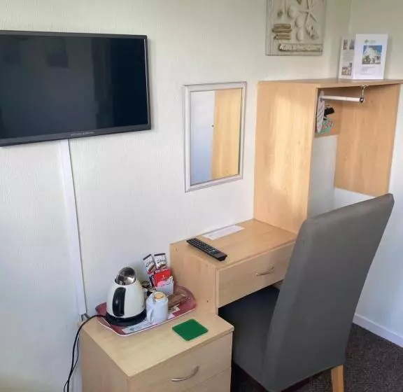 Majatalo White Heather Guest House