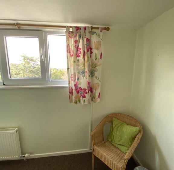 بنسيون White Heather Guest House