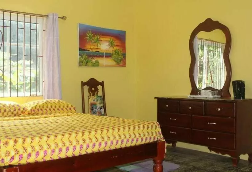 تختخواب و صبحانه Ritashomeawayfromhome